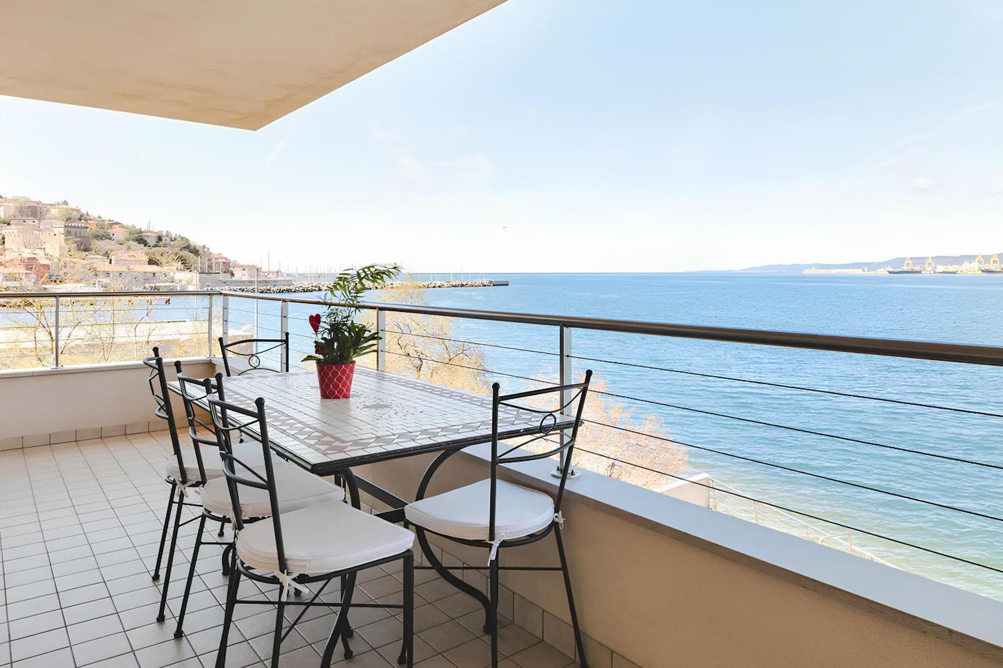 Appartement Attico Riva Mare à Múggia Extérieur photo